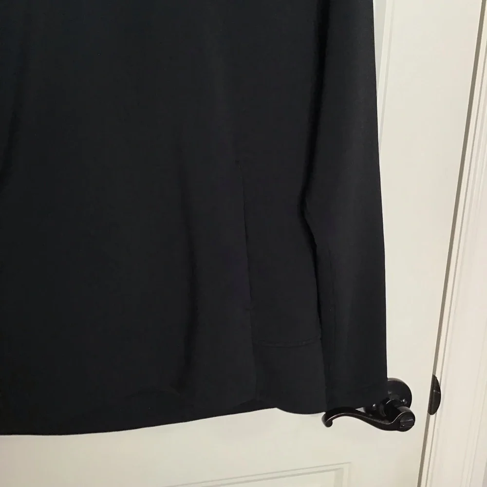 Lululemon Black Nylon Blend Crewneck Shirt Size 8.